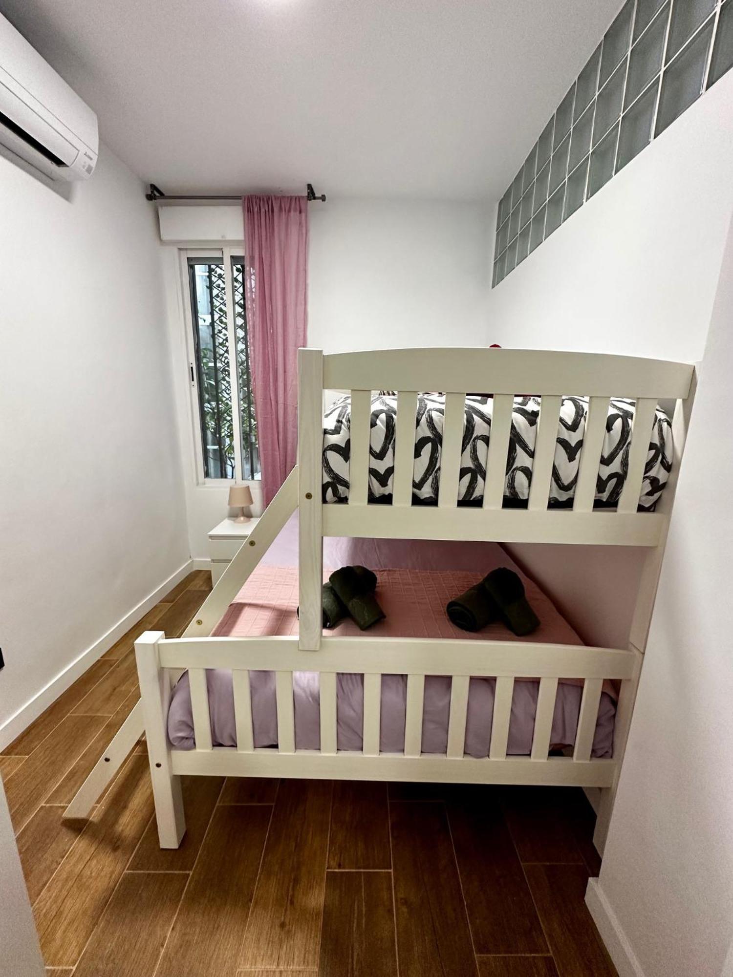 Love Pink Gran Via 马德里 外观 照片